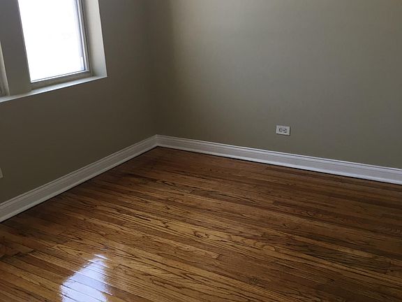 3rd image of 1546 N Parkside Ave
