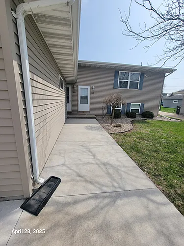 308 Joseph St Photo 1