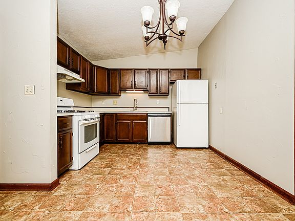 2nd image of 6597 Fleming Rd