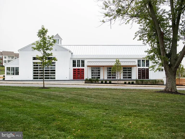 1367 Station House Ln — Photo 35