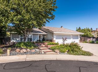 1202 Raintree Ct, Roseville, CA 95661