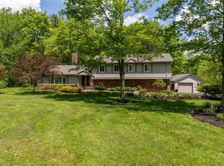 38905 Chagrin Blvd, Moreland Hills, OH 44022
