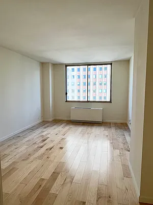 Rented by RELO REDAC INC. | media 7