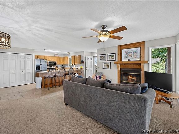 5th image of 1271 Buckingham Dr Unit 4