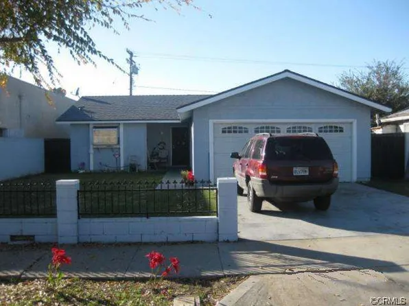 10951 Oak St, Stanton, CA 90680