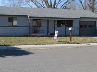 416 Peak Dr, Riverton, WY 82501