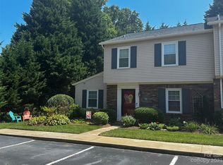 2705 Center St #26, Hickory, NC 28601