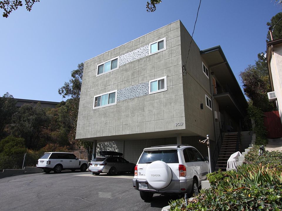 1st image of 2057 E Chevy Chase Dr #4
