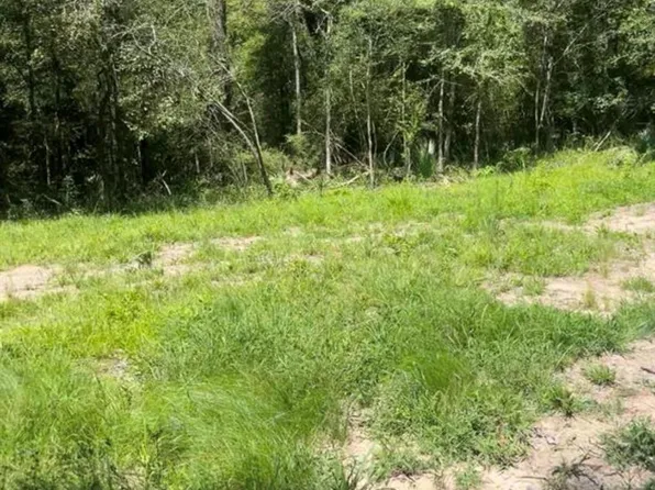 58 Firewood Rd, Huntsville, TX 77340
