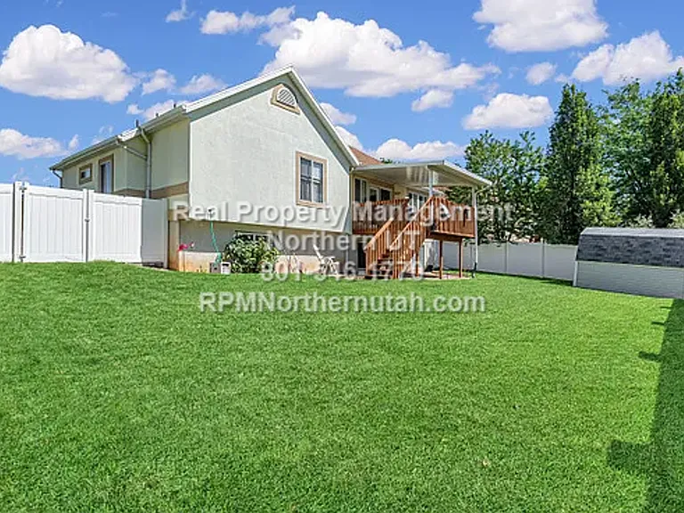703 W 2175 N — Photo 33