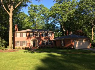 1680 Queen Annes Gate, Westlake, OH 44145