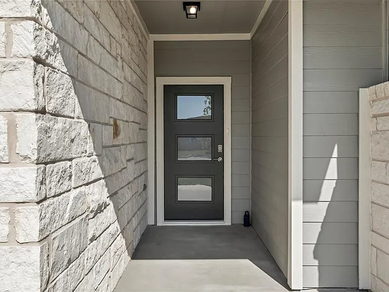 14307 Macquarie Dr — Photo 4