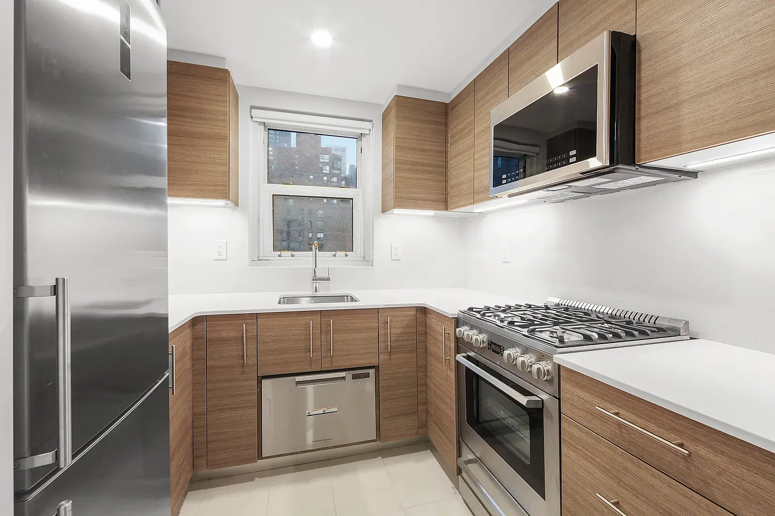 340 East 51st Street — Photo 4