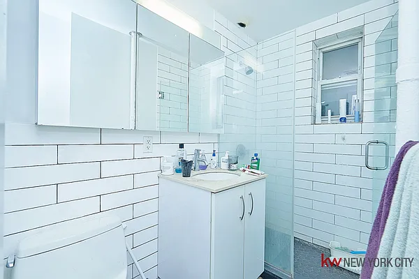 Rented by Keller Williams NYC | media 14