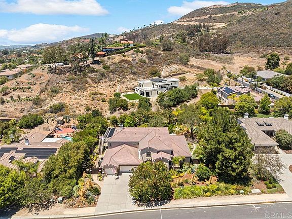 3rd image of 2494 San Clemente Ave
