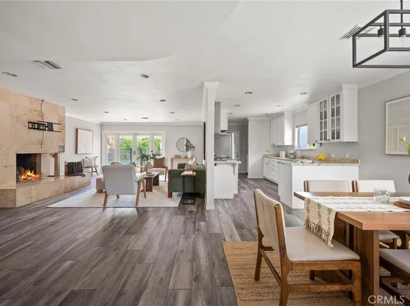 7027 Gloria Ave, Van Nuys, CA 91406