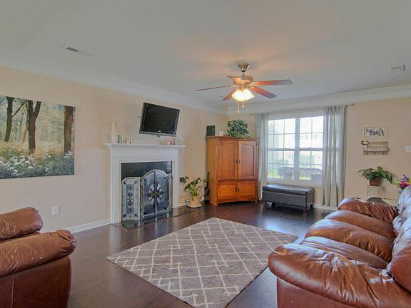 8528 Golden Cloud Ln Knoxville-MLS_Size-