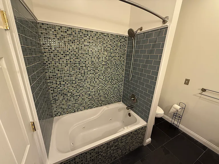 324 Mulberry St — Photo 30