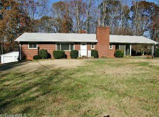 5733 Nylon Dr, Winston Salem, NC 27105