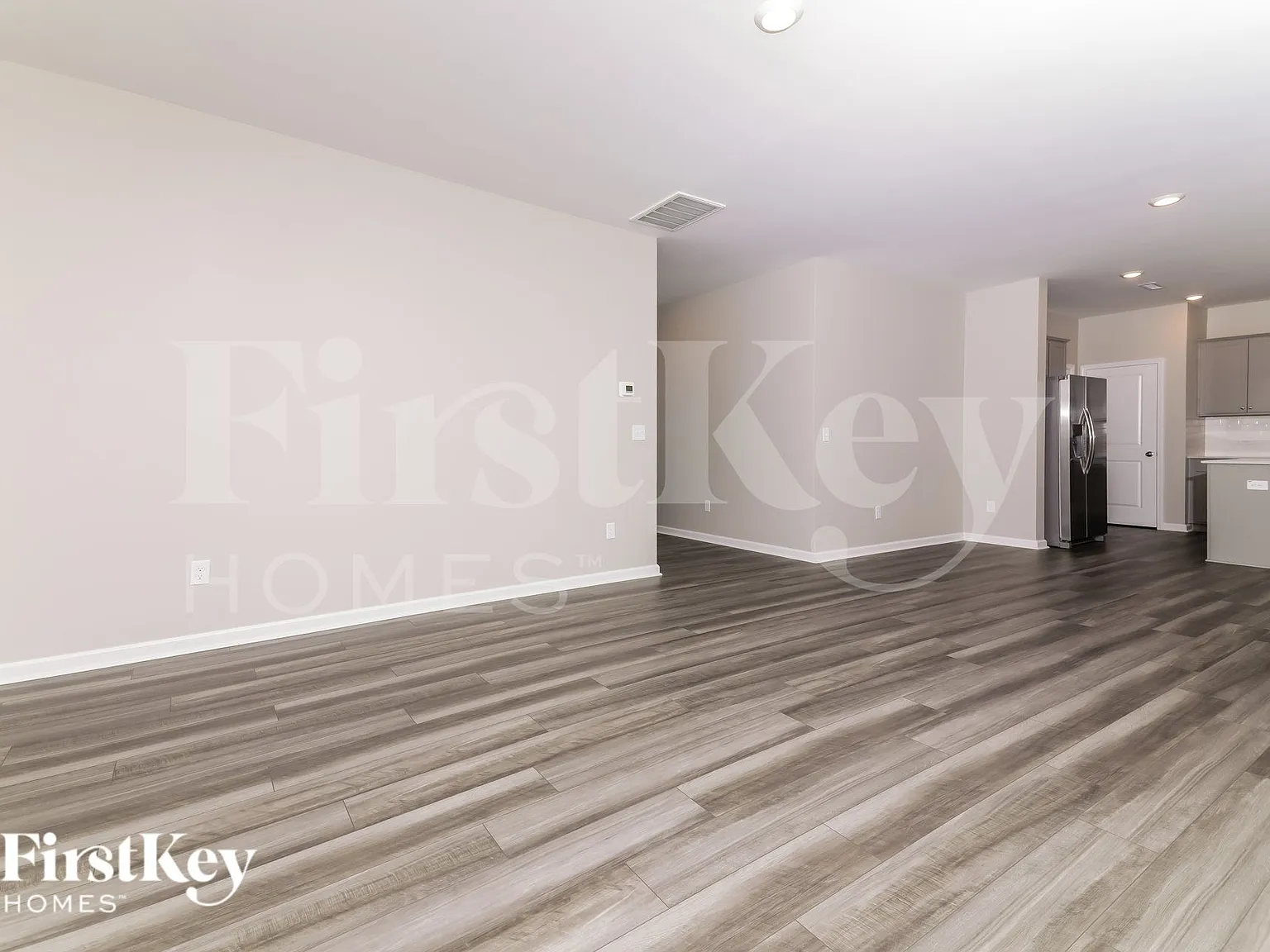4 bed, 2.5 bath, 2180 sqft, $2,170 — Photo 4