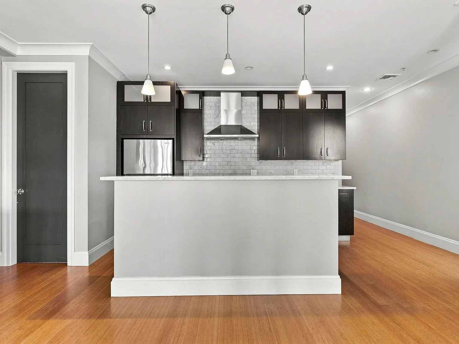 2 bed, 1284 sqft, $4,100 — Photo 4