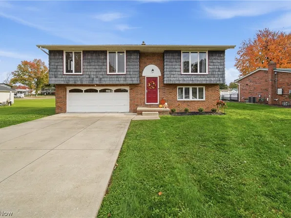 3057 List St NW, Massillon, OH 44646