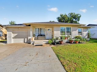 1813 Baxley Dr, Carrollton, TX 75006