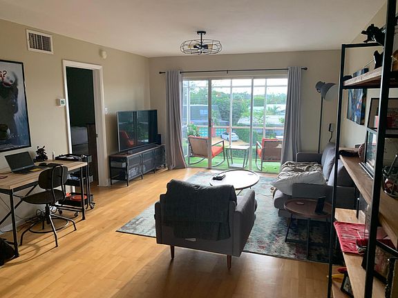 3rd image of 2970 NE 16 Avenue #305