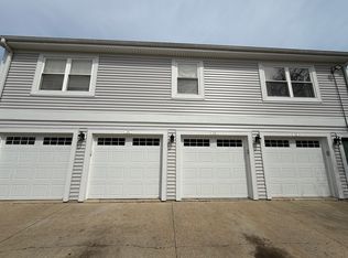 336 Somerset Ln, Vernon Hills, IL