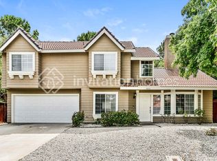39201 Chalfont Ln, Palmdale, CA 93551