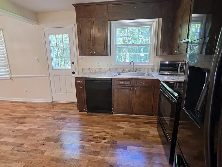 6519 Old Meadow Rd — Photo 7