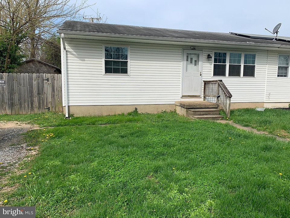 1st image of 206 Cedar Dr
