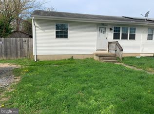 206 Cedar Dr, Glen Burnie, MD 21060