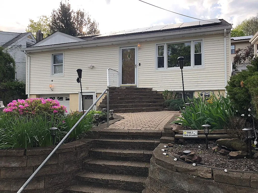 73 Paterson Ave photo 1
