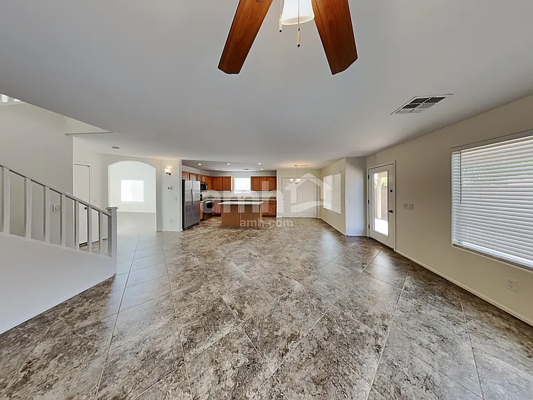 3910 E Hematite Ln — Photo 5