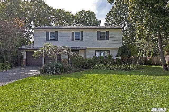 1st image of 301 Bow Dr