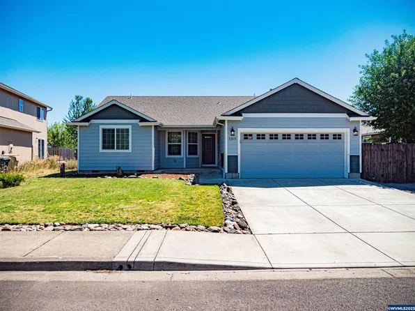 1263 40th Ave, Sweet Home, OR 97386