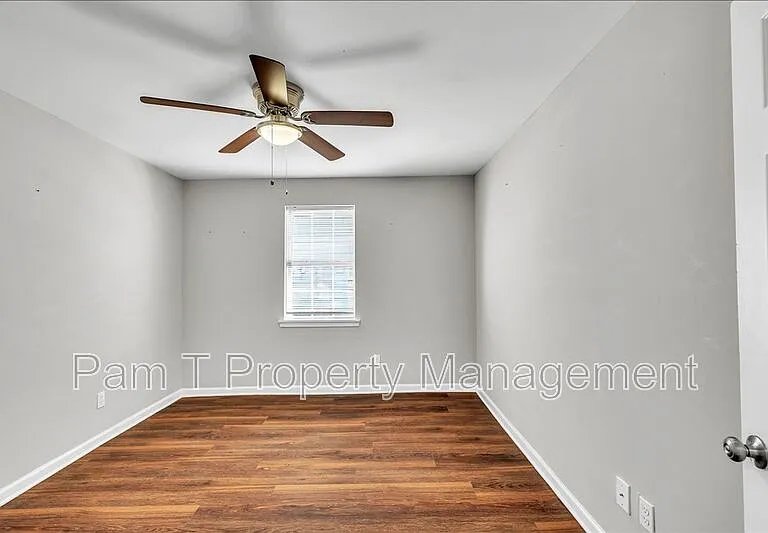 1024 W 39th St — Photo 7