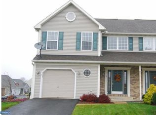 1 Ontario Dr, Sinking Spring, PA 19608