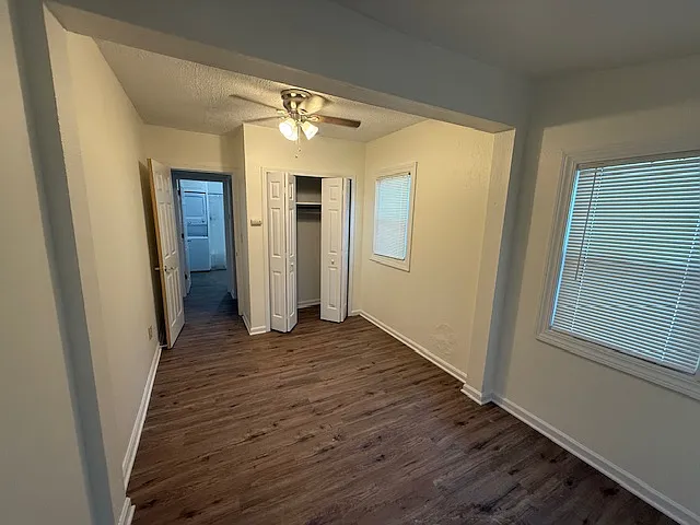 476 Playland Pkwy — Photo 2