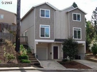 9210 NE Hassalo St, Portland, OR 97220