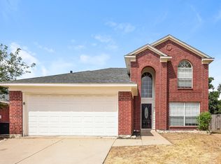 1012 Cottonbelt Dr, Saginaw, TX 76131