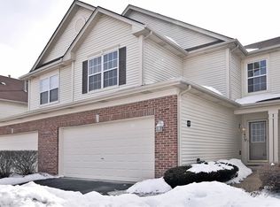 1475 Keystone Ct #574, Elgin, IL 60120