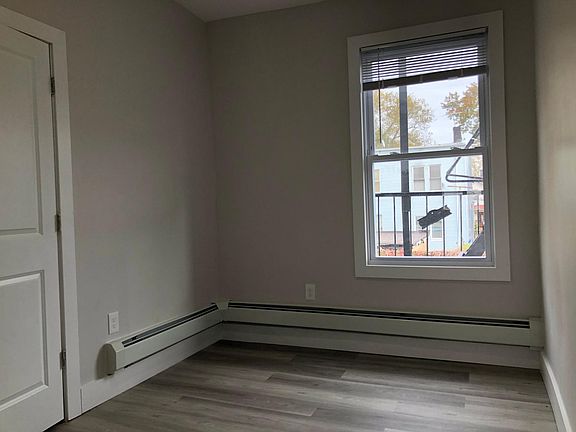 5th image of 24 Belvidere Ave #44Y