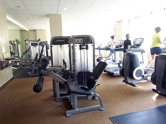 Rented by Sotheby's International Realty | media 18