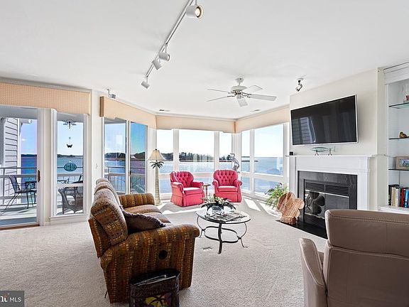 4th image of 737 Oyster Cove Dr