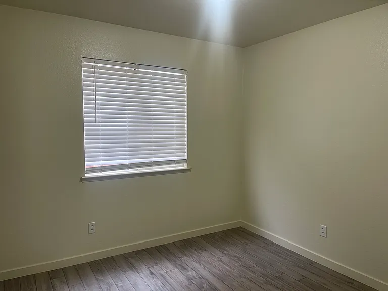 2120 Raleigh Cir — Photo 10