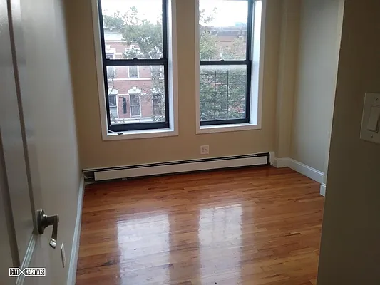 Rented by Citi Habitats | media 10