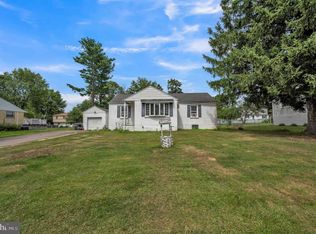 214 Rosewood Ave, Feasterville, PA 19053