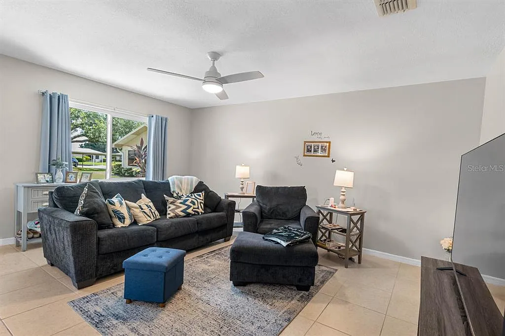 2 bed, 2.0 bath, 1200 sqft, $1,750 — Photo 4
